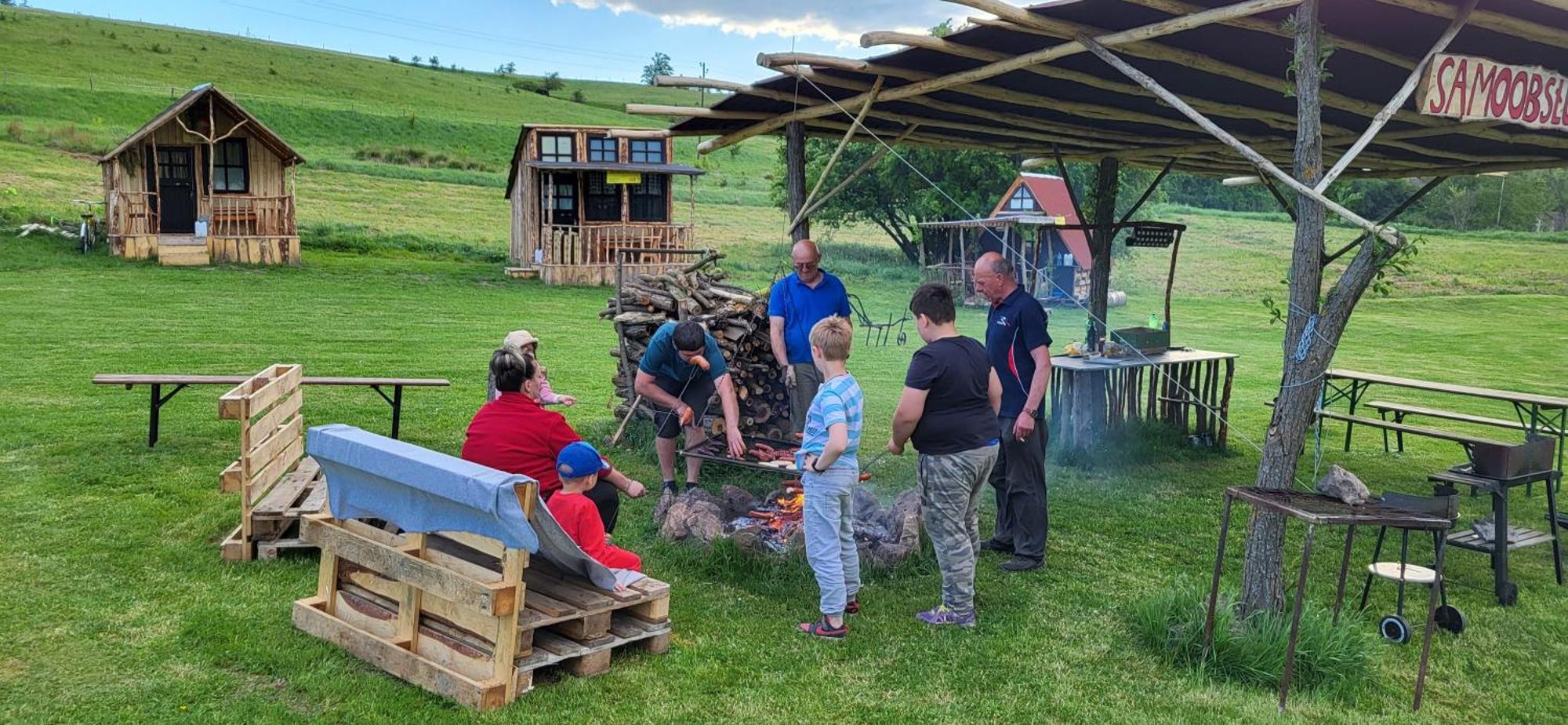 Altana Letnia Nr2 - Herbergerowka Agroturystyka Na Wsi Sloszow Extérieur photo